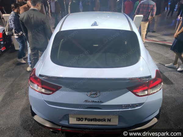 ಆಟೋ ಎಕ್ಸ್‌ಪೋ 2020: ಐ30 ಫಾಸ್ಟ್ ಬ್ಯಾಕ್ ಕಾರು ಅನಾವರಣಗೊಳಿಸಿದ ಹ್ಯುಂಡೈ