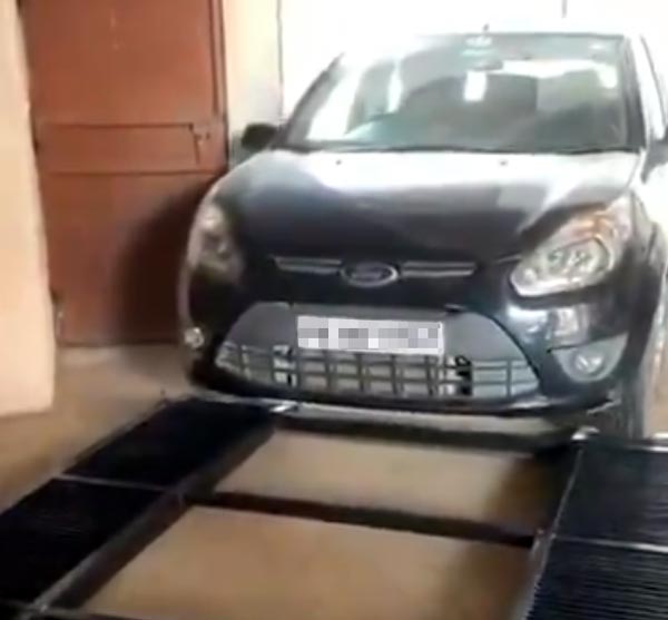 ಪಾರ್ಕಿಂಗ್ ಸಮಸ್ಯೆಯ ಪರಿಹಾರದ ಹೊಸ ಐಡಿಯಾ ಮೆಚ್ಚಿದ ಆನಂದ್ ಮಹೀಂದ್ರಾ