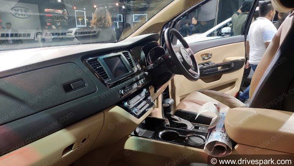 ಕಾರ್ನಿವಾಲ್ ಎಂಪಿವಿ ಕಾರಿನಲ್ಲಿ ಹೈ-ಲಿಮೋಸಿನ್ ವೆರಿಯೆಂಟ್ ಬಿಡುಗಡೆ ಮಾಡಲಿದೆ ಕಿಯಾ ಮೋಟಾರ್ಸ್