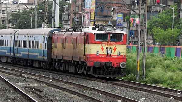 ಇದು ನಂಬಲೇಬೇಕಾದ ಸತ್ಯ - ಕುದುರೆಗೆ ಶರಣಾಗಿದ್ದ ಸ್ಟೀಮ್ ಎಂಜಿನ್ ರೈಲು