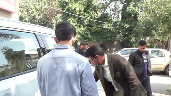 ಖರೀದಿ ಮಾಡಿದ ಒಂದೇ ವಾರದಲ್ಲಿ 3 ಬಾರಿ ರಿಪೇರಿ- ಕಿಯಾ ವಿರುದ್ದ ಸಿಡಿದೆದ್ದ ಕಾರ್ನಿವಾಲ್ ಮಾಲೀಕ..!