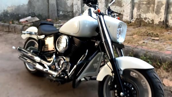 ಹಾರ್ಲೆ ಡೇವಿಡ್ಸನ್ ಫ್ಯಾಟ್ ಬಾಯ್ ಬೈಕಿನಂತೆ ಮಾಡಿಫೈಗೊಂಡ ಬುಲೆಟ್