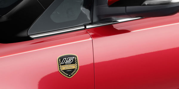 ವಿನೂತನ ಸೌಲಭ್ಯಗಳೊಂದಿಗೆ ಟೊಯೊಟಾ ಇನೋವಾ ಕ್ರಿಸ್ಟಾ ಲೀಡರ್‌ಶಿಪ್ ಎಡಿಷನ್ ಬಿಡುಗಡೆ