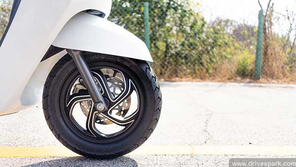 ಬಜೆಟ್ ಬೆಲೆಯೊಂದಿಗೆ ಎಂಟ್ರಿ ಕೊಟ್ಟ ಟಿವಿಎಸ್ ಐಕ್ಯೂಬ್ ಎಲೆಕ್ಟ್ರಿಕ್ ಸ್ಕೂಟರ್