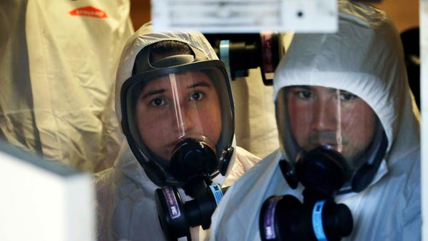 ವೆಂಟಿಲೇಟರ್ ಉತ್ಪಾದನೆಗೆ ಅನುಮೋದನೆ ನೀಡಿದ ಡೊನಾಲ್ಡ್ ಟ್ರಂಪ್