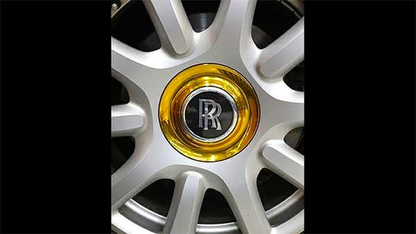 ಬಾಡಿಗೆಗೆ ದೊರೆಯಲಿದೆ ಗೋಲ್ಡ್ ವ್ರಾಪ್ ರೋಲ್ಸ್ ರಾಯ್ಸ್ ಕಾರು..!