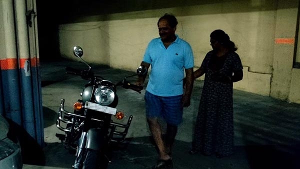 ಅಪ್ಪನಿಗೆ ನೆಚ್ಚಿನ ಬೈಕ್ ಗಿಫ್ಟ್ ನೀಡಿದ ಮಗ