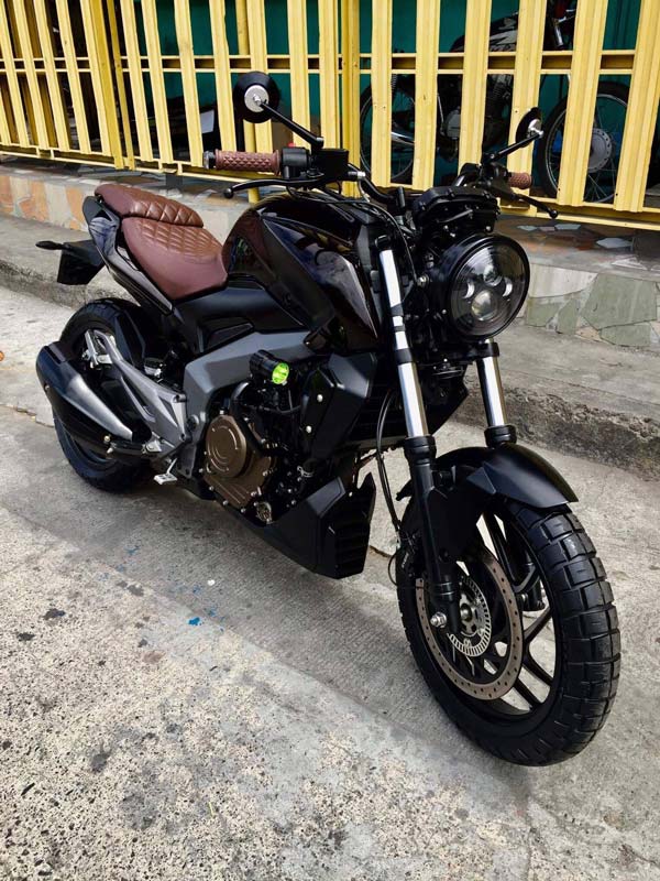 ಸ್ಟ್ರೀಟ್ ಫೈಟರ್ ಶೈಲಿಯಲ್ಲಿ ಮಾಡಿಫೈಗೊಂಡ ಬಜಾಜ್ ಡೊಮಿನಾರ್ 400 ಬೈಕ್