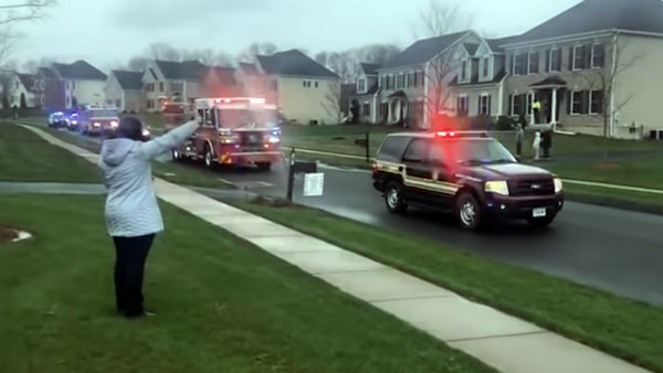 ಕರೋನಾ ವೈರಸ್: 100 ಕಾರುಗಳಿಂದ ಸಲ್ಯೂಟ್ ಹೊಡೆಸಿಕೊಂಡ ಹೆಮ್ಮೆಯ ಕನ್ನಡತಿ