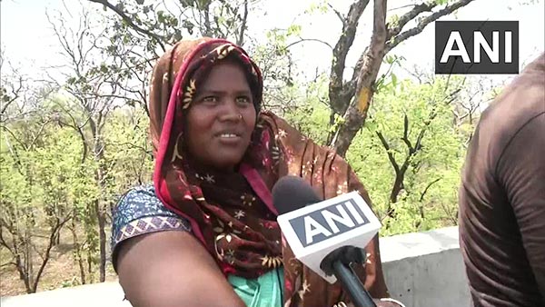 ಲಾಕ್‌ಡೌನ್ ಎಫೆಕ್ಟ್: ಸೈಕಲ್‌ನಲ್ಲೇ ಊರು ಸೇರುತ್ತಿರುವ ಕಾರ್ಮಿಕರು