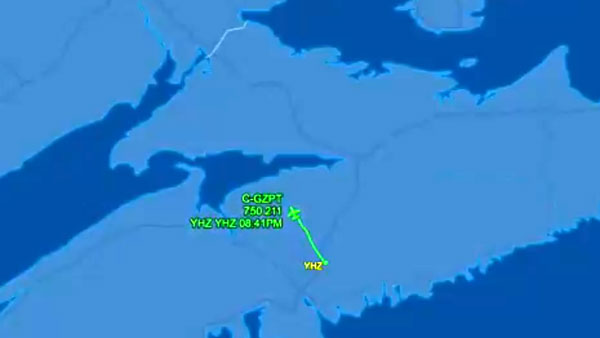 ಕರೋನಾ ವಾರಿಯರ್‌ಗಳಿಗೆ ವಿಶಿಷ್ಟವಾಗಿ ನಮಿಸಿದ ಪೈಲಟ್..!