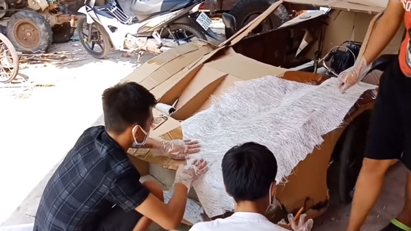 ಹದಿನೈದು ಸಾವಿರ ರೂಪಾಯಿಗಳಲ್ಲಿ ತಯಾರಾಯ್ತು ಫೆರಾರಿ ಸೂಪರ್ ಕಾರು..!