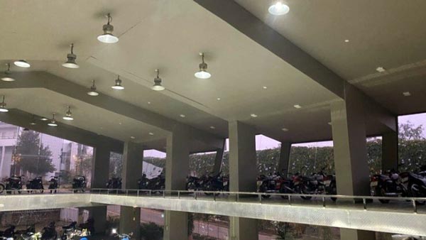 ಧೋನಿ ಕಾರು-ಬೈಕುಗಳ ಕಲೆಕ್ಷನ್ ಹೊಂದಿರುವ ಗ್ಯಾರೇಜ್ ಹೇಗಿದೆ ಗೊತ್ತಾ?