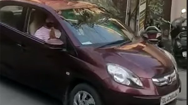 ಲಾಕ್‌ಡೌನ್ ಎಫೆಕ್ಟ್: ಗಮನ ಸೆಳೆದ ವಿಶಿಷ್ಟ ರೀತಿಯ ಸಂತಾಪ ಸಭೆ