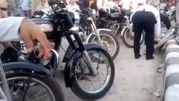 ದುಬಾರಿ ಬೆಲೆಯ ಆಫ್ಟರ್ ಮಾರ್ಕೆಟ್ ಎಕ್ಸಾಸ್ಟ್‌ ನಾಶಪಡಿಸಿದ ಕರ್ನಾಟಕ ಪೊಲೀಸರು