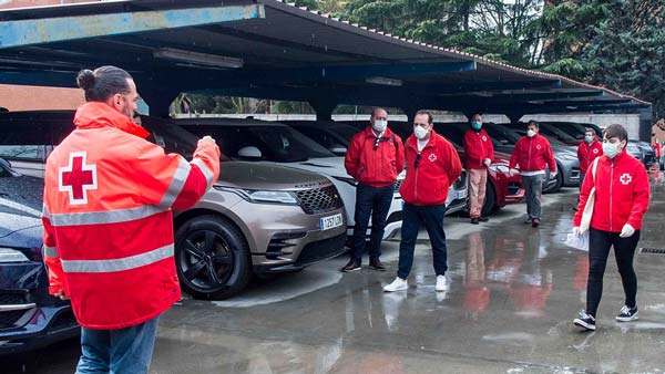 ಹೊಸ ಸುರಕ್ಷಾ ಮಾರ್ಗಸೂಚಿ ಅಡಿ ಜೆಎಲ್ಆರ್ ಕಾರುಗಳ ನಿರ್ಮಾಣಕ್ಕೆ ಚಾಲನೆ