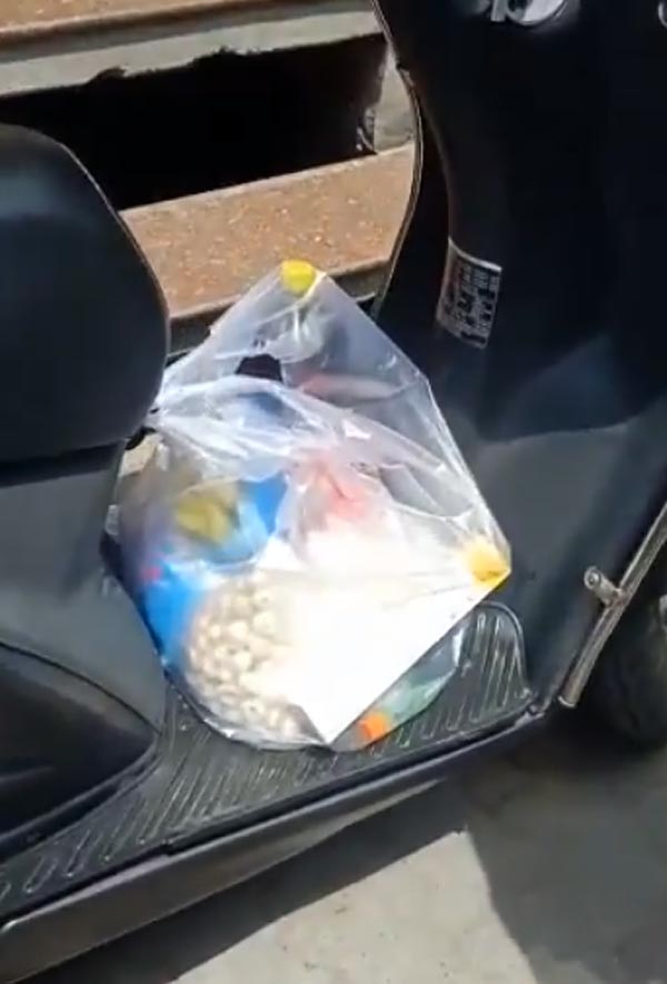 ಲಾಕ್‌ಡೌನ್ ಉಲ್ಲಂಘನೆ: ತಾಯಿ, ಮಗನ ಮೇಲೆ ವಿನೂತನ ಕ್ರಮ ಕೈಗೊಂಡ ಪೊಲೀಸರು..!