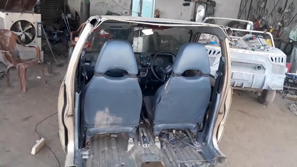 ಮೂರು ಚಕ್ರದ ಆಟೋ ರೀತಿಯಲ್ಲಿ ಮಾಡಿಫೈಗೊಂಡ ಮಾರುತಿ 800 ಕಾರು