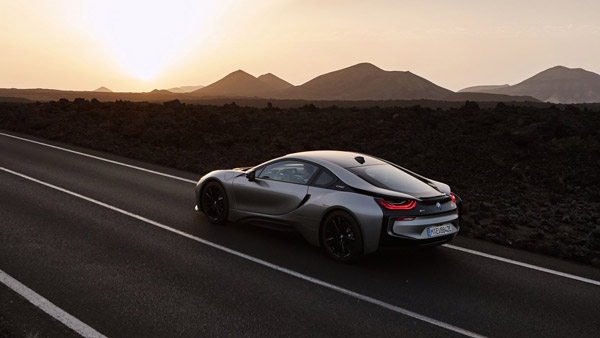 ಸ್ಥಗಿತವಾಯ್ತು ಜನಪ್ರಿಯ ಬಿಎಂಡಬ್ಲ್ಯು ಐ8 ಹೈಬ್ರಿಡ್ ಸ್ಪೋರ್ಟ್ಸ್ ಕಾರು