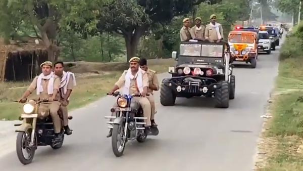 ವರ್ಗಾವಣೆ ಸಂಭ್ರಮಿಸಲು ಮುಂದಾಗಿ ಅಮಾನತುಗೊಂಡ ಪೊಲೀಸ್ ಅಧಿಕಾರಿ