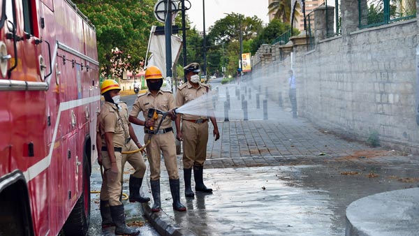ಮಿಡತೆ ದಾಳಿ ಎದುರಿಸಲು ಬರಲಿವೆ 100 ಹೊಸ ವಾಹನಗಳು