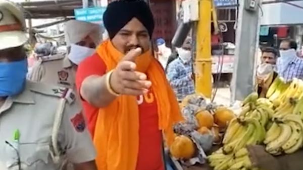 ಟಿಂಟೆಡ್ ಗ್ಲಾಸ್ ಕಾರಿನಲ್ಲಿ ಬಂದು ಸಿಕ್ಕಿಬಿದ್ದ ಜನಪ್ರಿಯ ಗಾಯಕ