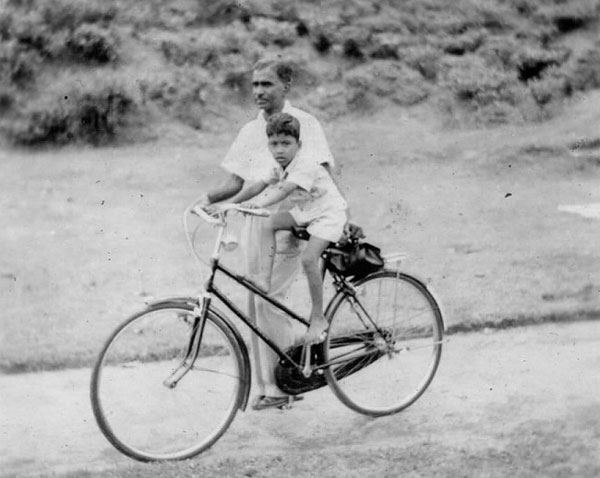 ನಾಲ್ಕು ತಲೆಮಾರುಗಳಿಂದ ಈ ಸೈಕಲ್ ಈ ಕುಟುಂಬದ ನೆಚ್ಚಿನ ವಾಹನ