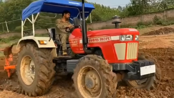 ಹೊಸ ಟ್ರಾಕ್ಟರ್ ನೊಂದಿಗೆ ವಿಭಿನ್ನವಾಗಿ ಕಾಣಿಸಿಕೊಂಡ ಟೀಂ ಇಂಡಿಯಾ ಮಾಜಿ ನಾಯಕ