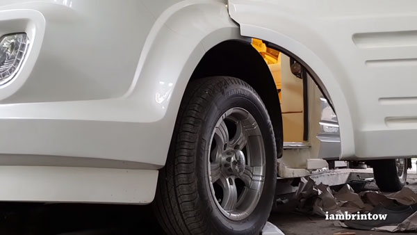 ಪ್ಯಾಲೇಸ್ ಆನ್ ವ್ಹೀಲ್ ಆಯ್ತು, ಈಗ ಆಫೀಸ್ ಆನ್ ವ್ಹೀಲ್ ಸರದಿ