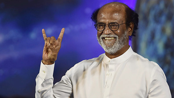 ಲ್ಯಾಂಬೊರ್ಗಿನಿ ಉರುಸ್ ಕಾರು ಚಾಲನೆ ವೇಳೆ ಕಾಣಿಸಿಕೊಂಡ ತಲೈವಾ