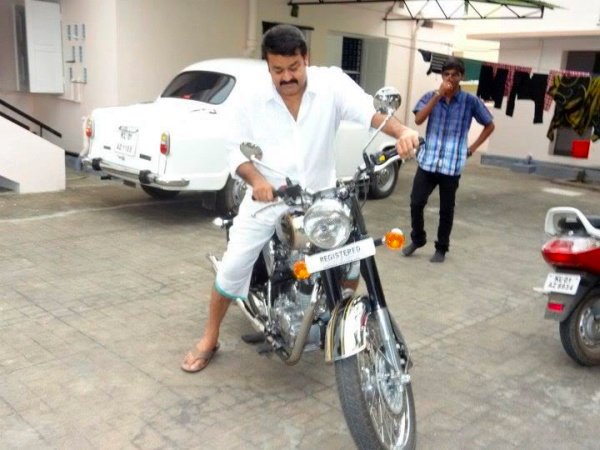 ರಾಯಲ್ ಎನ್‌ಫೀಲ್ಡ್ ಬೈಕ್ ಹೊಂದಿರುವ ಸೆಲೆಬ್ರಿಟಿಗಳಿವರು