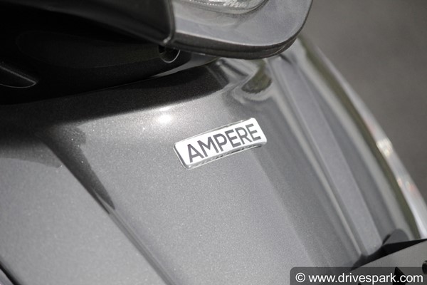 ಆಂಪಿಯರ್ ಎಲೆಕ್ಟ್ರಿಕ್ ಸ್ಕೂಟರ್ ವಿತರಣೆ ಪಡೆದ ರಾಬಿನ್ ಉತ್ತಪ್ಪ