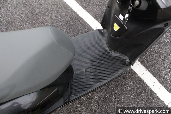 ಆಂಪಿಯರ್ ಎಲೆಕ್ಟ್ರಿಕ್ ಸ್ಕೂಟರ್ ವಿತರಣೆ ಪಡೆದ ರಾಬಿನ್ ಉತ್ತಪ್ಪ