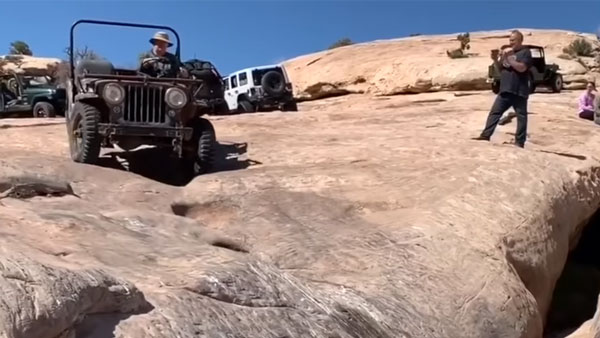 ಯಾವುದೇ ಜಾಗದಲ್ಲೂ ಚಲಿಸಬಲ್ಲದು 70 ವರ್ಷ ಹಳೆಯದಾದ ಈ ಜೀಪ್