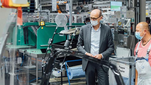 ಐಡಿ.4 ಎಲೆಕ್ಟ್ರಿಕ್ ಎಸ್‌ಯುವಿ ಉತ್ಪಾದನೆಗೆ ಚಾಲನೆ ನೀಡಿದ ಫೋಕ್ಸ್‌ವ್ಯಾಗನ್