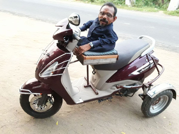 ಓಡಾಟಕ್ಕಾಗಿ ಸ್ವತಃ ಸ್ಕೂಟರ್ ಸಿದ್ದಪಡಿಸಿಕೊಂಡ ಛಲದಂಕ ಮಲ್ಲ