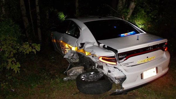 ಅತ್ಯಾಧುನಿಕ ಕಾರನ್ನು ಅಪಘಾತಕ್ಕೆ ದೂಡಿದ ಆಟೋ ಪೈಲಟ್ ಮೋಡ್