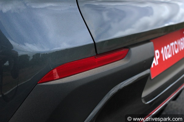 ಫಸ್ಟ್ ಡ್ರೈವ್ ರಿವ್ಯೂ: ಕಂಪ್ಯಾಕ್ಟ್ ಎಸ್‌ಯುವಿ ಮಾರಾಟದಲ್ಲಿ ಹೊಸ ಸಂಚಲನ ಸೃಷ್ಠಿಸುತ್ತಾ ಕಿಯಾ ಸೊನೆಟ್?