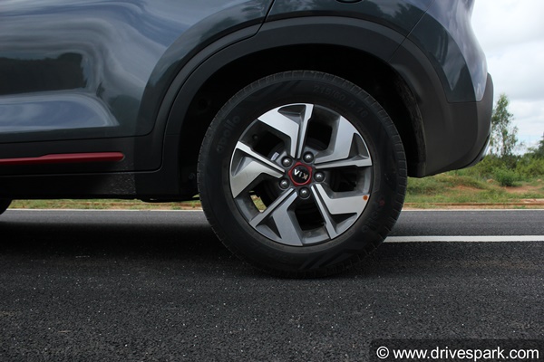 ಫಸ್ಟ್ ಡ್ರೈವ್ ರಿವ್ಯೂ: ಕಂಪ್ಯಾಕ್ಟ್ ಎಸ್‌ಯುವಿ ಮಾರಾಟದಲ್ಲಿ ಹೊಸ ಸಂಚಲನ ಸೃಷ್ಠಿಸುತ್ತಾ ಕಿಯಾ ಸೊನೆಟ್?