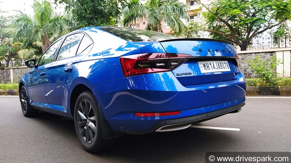 ಫಸ್ಟ್ ಡ್ರೈವ್ ರಿವ್ಯೂ: ರಸ್ತೆಗಿಳಿದ ಐಷಾರಾಮಿ ಸ್ಕೋಡಾ ಸೂಪರ್ಬ್ ಸ್ಪೋರ್ಟ್‌ಲೈನ್ ಸೆಡಾನ್