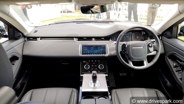 ಬಾಹುಬಲಿ ಆಯ್ತು, ಈಗ ಭೀಷ್ಮನ ಸರದಿ...ದುಬಾರಿ ಬೆಲೆಯ ಎಸ್‌ಯುವಿ ಗಿಫ್ಟ್ ನೀಡಿದ ನಟ ನಿತಿನ್