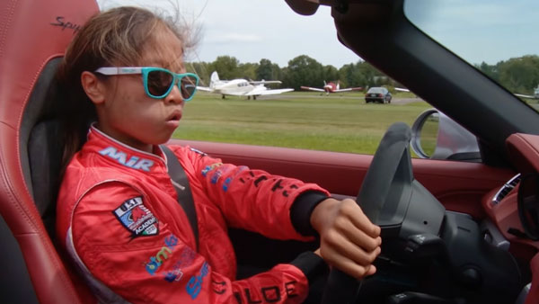 ಅತಿ ವೇಗದ ವಾಹನಗಳ ಸ್ಪರ್ಧೆಯಲ್ಲಿ ಹೊಸ ವಿಶ್ವ ದಾಖಲೆ ಬರೆದ 16 ವರ್ಷದ ಬಾಲಕಿ