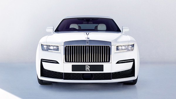 ಹೊಸ ತಲೆಮಾರಿನ ಘೋಸ್ಟ್ ಸೆಡಾನ್ ಕಾರನ್ನು ಅನಾವರಣಗೊಳಿಸಿದ ರೋಲ್ಸ್ ರಾಯ್ಸ್