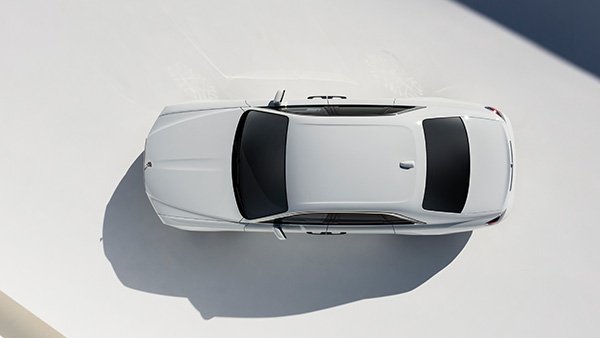 ಹೊಸ ತಲೆಮಾರಿನ ಘೋಸ್ಟ್ ಸೆಡಾನ್ ಕಾರನ್ನು ಅನಾವರಣಗೊಳಿಸಿದ ರೋಲ್ಸ್ ರಾಯ್ಸ್