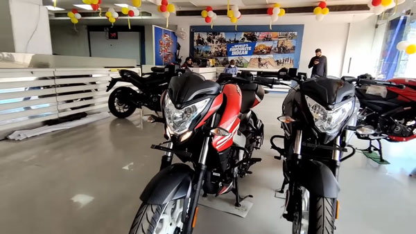 ಹೊಸ ಬಣ್ಣಗಳ ಆಯ್ಕೆಯಲ್ಲಿ ಡೀಲರ್ ಬಳಿ ತಲುಪಿದ ಬಜಾಜ್ ಪಲ್ಸರ್ ಬೈಕುಗಳು