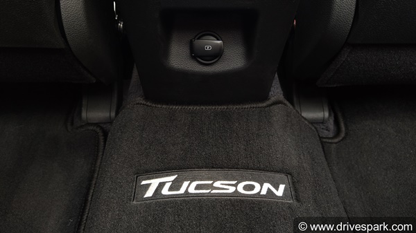 ಹ್ಯುಂಡೈ ಟ್ಯೂಸಾನ್ ಫಸ್ಟ್ ಡ್ರೈವ್ ರಿವ್ಯೂ: ಮಿಡ್ ರೇಂಜ್ ಸೆಗ್ ಮೆಂಟಿನಲ್ಲಿ ಹೊಸ ಅಲೆ ಎಬ್ಬಿಸಲಿದೆಯಾ ಹ್ಯುಂಡೈ ಟ್ಯೂಸಾನ್?