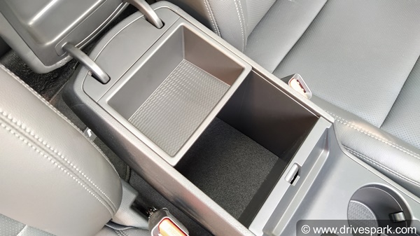 ಹ್ಯುಂಡೈ ಟ್ಯೂಸಾನ್ ಫಸ್ಟ್ ಡ್ರೈವ್ ರಿವ್ಯೂ: ಮಿಡ್ ರೇಂಜ್ ಸೆಗ್ ಮೆಂಟಿನಲ್ಲಿ ಹೊಸ ಅಲೆ ಎಬ್ಬಿಸಲಿದೆಯಾ ಹ್ಯುಂಡೈ ಟ್ಯೂಸಾನ್?