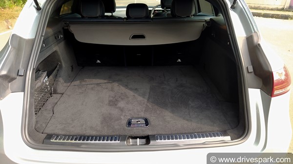 ಫಸ್ಟ್ ಡ್ರೈವ್ ರಿವ್ಯೂ: ರಸ್ತೆಗಿಳಿದ ಭಾರತದ ಮೊದಲ ಐಷಾರಾಮಿ ಮರ್ಸಿಡಿಸ್ ಬೆಂಝ್ ಇಕ್ಯೂಸಿ 400 ಎಲೆಕ್ಟ್ರಿಕ್ ಎಸ್‍ಯುವಿ