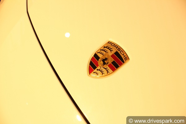 ಫಸ್ಟ್ ಲುಕ್ ರಿವ್ಯೂ: ಸ್ಪೆಷಲ್ ಎಡಿಷನ್‌ನಲ್ಲಿ ಮಿಂಚಿದ ಪೋರ್ಷೆ ಪನಾಮೆರಾ 4