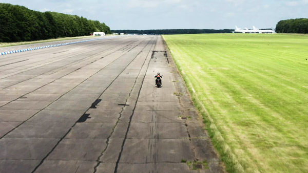 ರಾಯಲ್ ಎನ್‌ಫೀಲ್ಡ್ ಹೊಸ ಬೈಕ್ ಟೀಸರ್ ಅನಾವರಣ